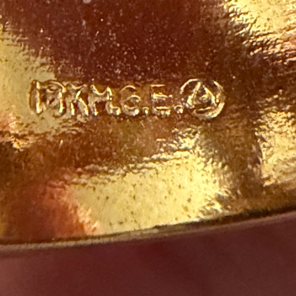 ✨ Vintage 1970s Marquise CZ Cigar Band Statement Ring - Picture 7 of 10